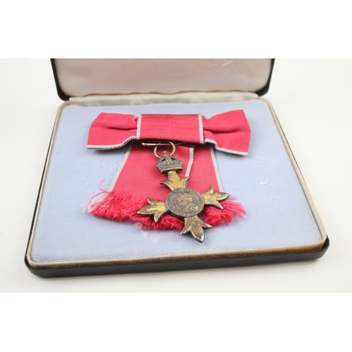 383 - Boxed Royal Mint Ladies OBE Medal - Award