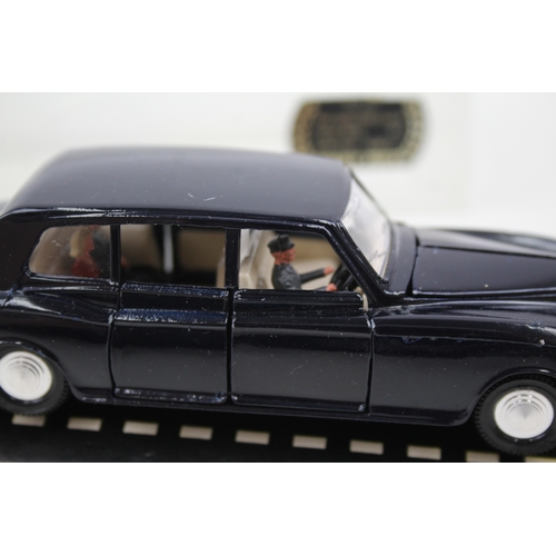 428 - Dinky 152 Rolls Royce Phantom V Limousine Diecast Boxed Vintage