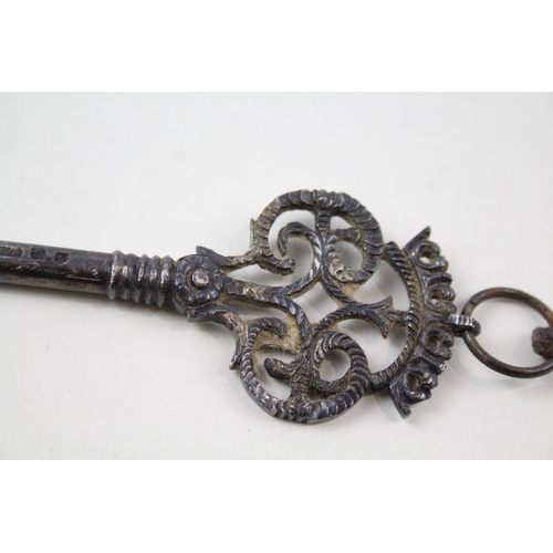 20 - Antique .925 sterling silver presentation key