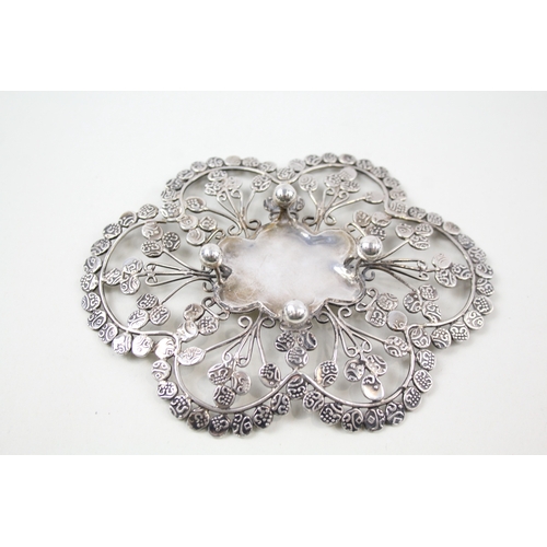 26 - .950 silver decorative pin / trinket dish