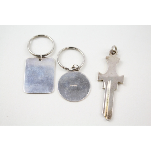 437 - Selection of silver key rings