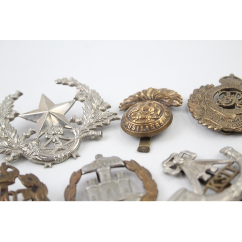 405 - Military Cap Badges Inc Scottish, KSLI, RAF, Etc x 10