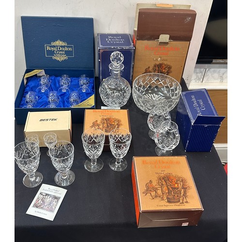 118 - Selection of Royal Doulton Crystal glassware