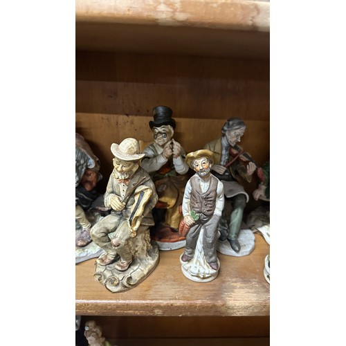 92 - Capodimonte figures along with capodimonte style figures