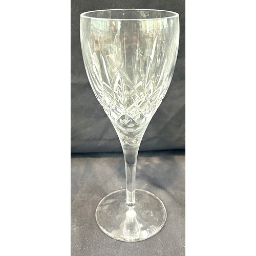 538 - Set 6 Waterford crystal Lismore water goblet / wine glasses, unfortunately one glass has a chip to r... 