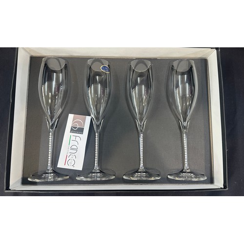 514 - Boxed set of 4 Franco Champagne with diamonte detail glasses