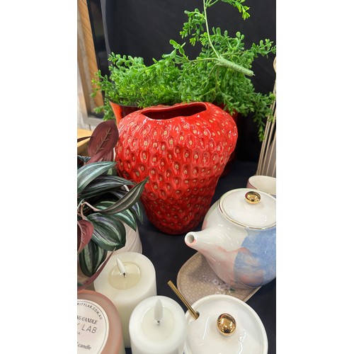 254 - Selection of homeware to include strawberry vase, candle holders, vases etc