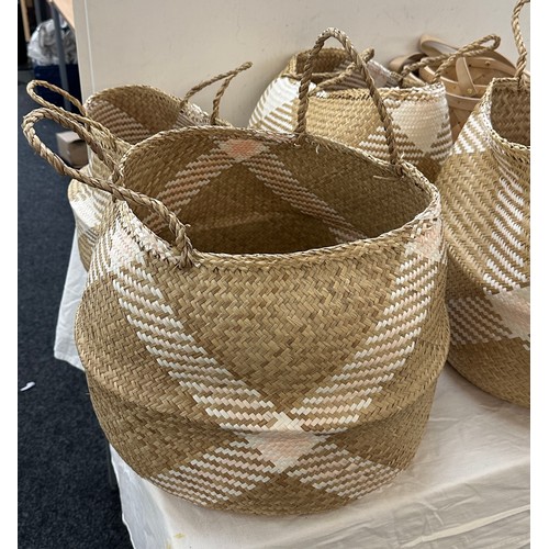 202 - Selection of hessain storage baskets