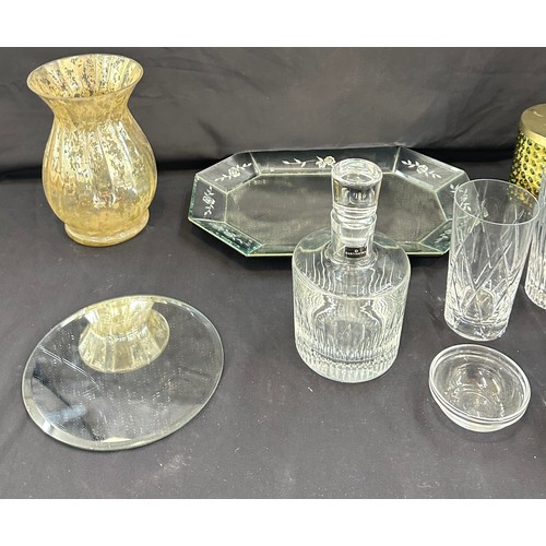 531 - Selection of glassware to include Dartington decanter, vase, glasses etc