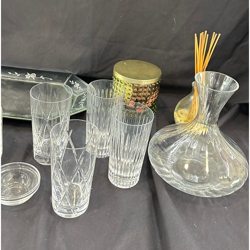 531 - Selection of glassware to include Dartington decanter, vase, glasses etc