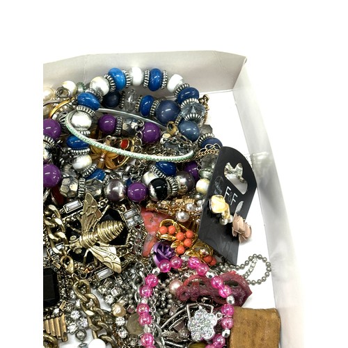 508 - Large selection of assorted costume jewellery