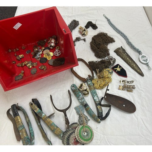 103 - Selection of various military items to include buttons, chain etc