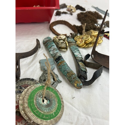 103 - Selection of various military items to include buttons, chain etc