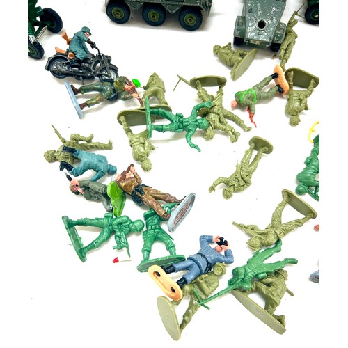 48 - Selection of plastic toy soldiers, Dinky military vehicle, tank, car etc