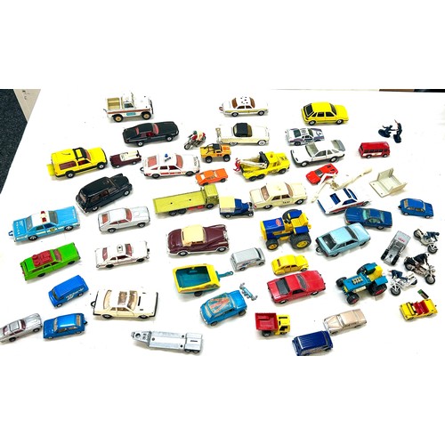 86 - Selection vintage toy diecast vehicles to include Matchbox, Corgi, etc