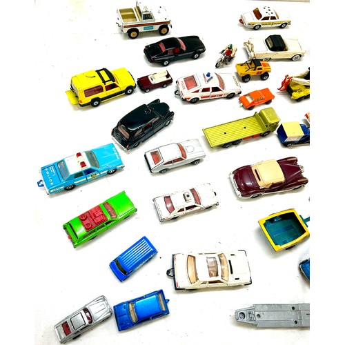 86 - Selection vintage toy diecast vehicles to include Matchbox, Corgi, etc