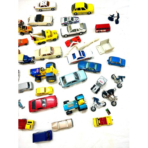 86 - Selection vintage toy diecast vehicles to include Matchbox, Corgi, etc