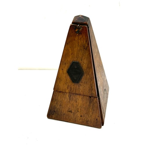 40 - Vintage metronome