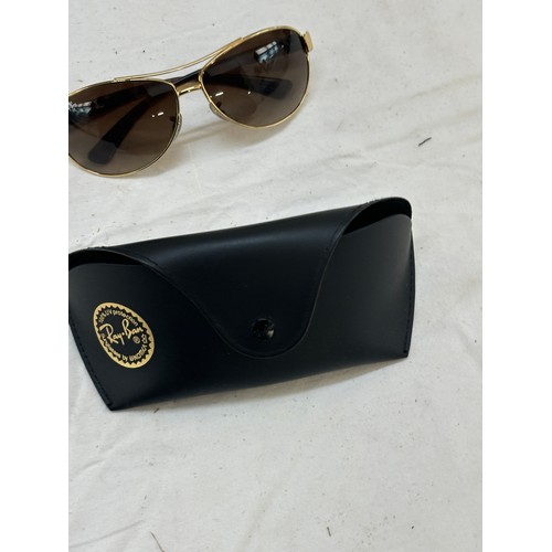 454 - Ray Ban  Designer Sunglass