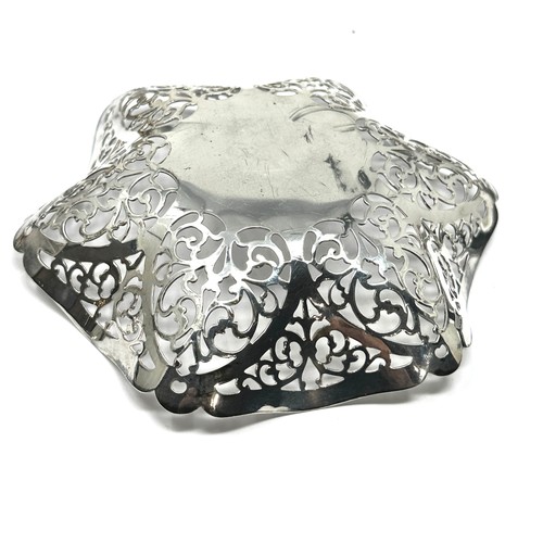 108 - Pierced Silver bon bon dish measures approx 14.5cm dia weight 102g