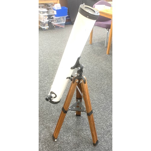 538 - Astro Model H35 Telescope with tripod