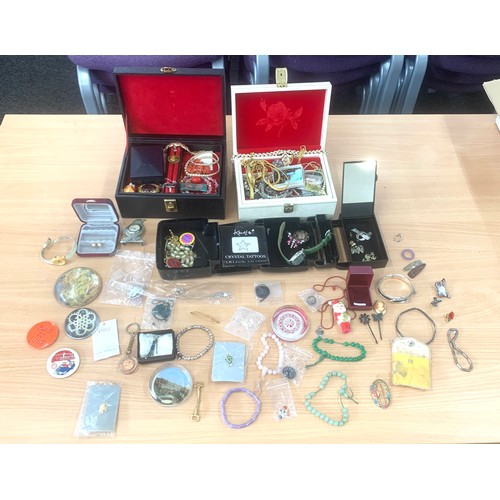 106 - Selection of ladies costume jewellery with jewellery box