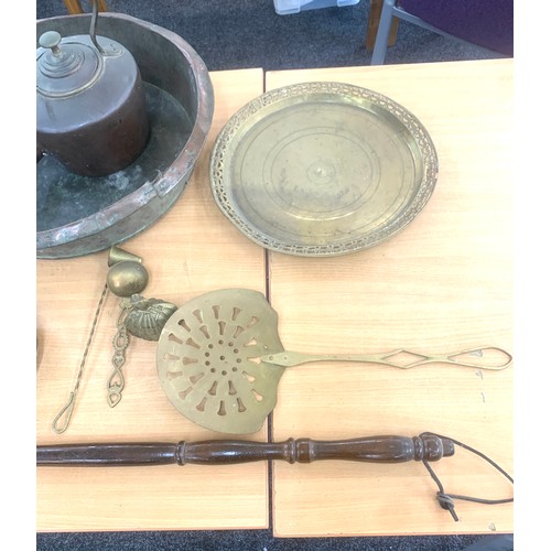 137 - Large selection of metalware to include warming pan, log basket, kettle, tray, lady bell etc