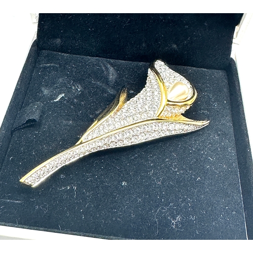 393 - Boxed swarovski brooch