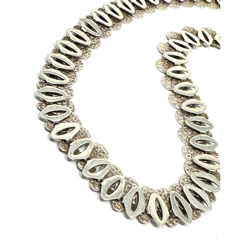 294 - Silver collar necklace weight 17g