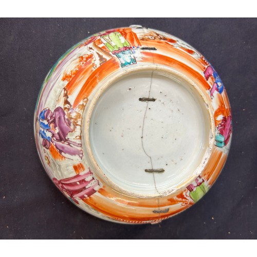 453 - Antique hand painted Chinese famille rose bowl, has been previously repaired, no makers markings,