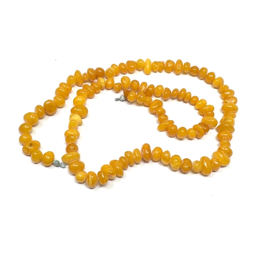 394 - egg yolk amber necklace weight 29g