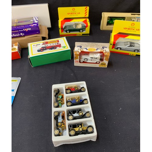 59 - Selection of boxed model cars to include Corgi Tractor, bus, BP tanker, Shell collection vehicles et... 