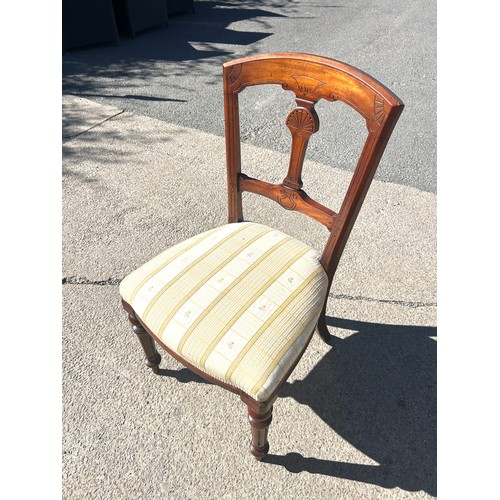 500 - 4 Victorian mahogany dining chairs