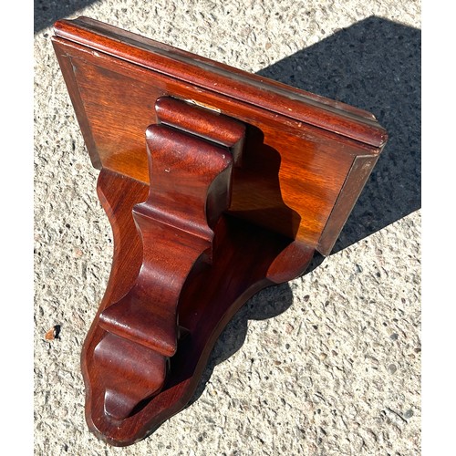 510 - Occasional table / dressing table mirror, mahogany shelf