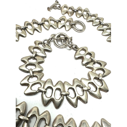 307 - Heavy vintage Mexican silver collar necklace and matching bracelet weight 205g