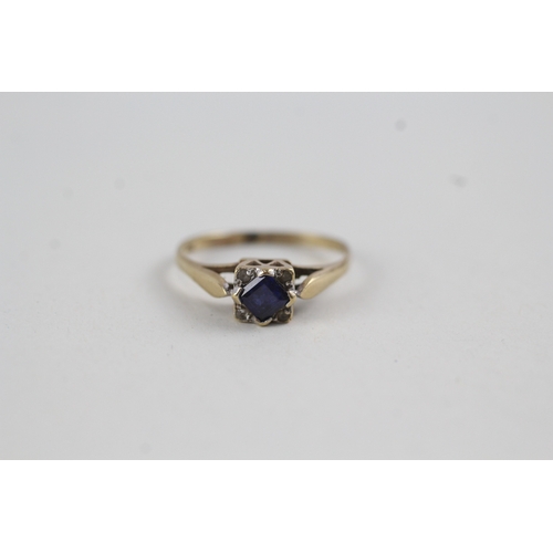 126 - 9ct gold blue gemstone and paste cathedral set ring (1.6g)