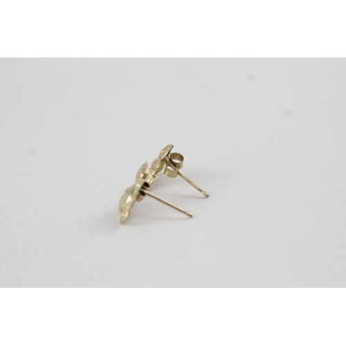 150 - 9ct gold mouse stud earrings (0.5g)