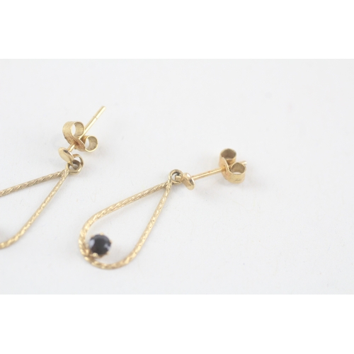 211 - 9ct gold sapphire drop earrings (0.6g)