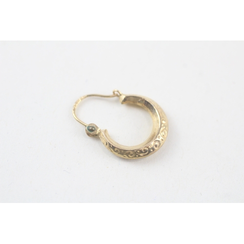 249 - 9ct gold patterned hoop earrings (0.9g)