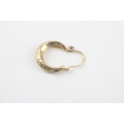 249 - 9ct gold patterned hoop earrings (0.9g)