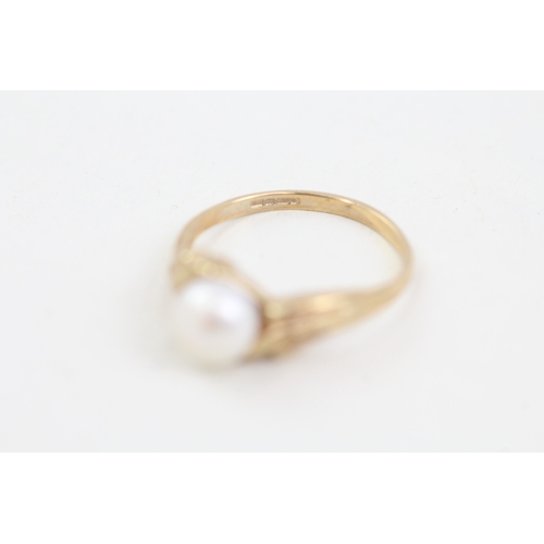 274 - 9ct gold cultured pearl set solitaire dress ring (1.6g)