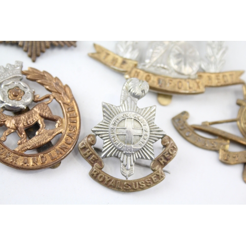 451 - Military Cap Badges Inc Kings Own, York & Lancs, Etc x 10