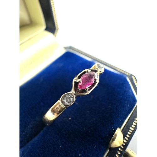 89 - 18ct gold ruby & diamond ring weight 2.5g