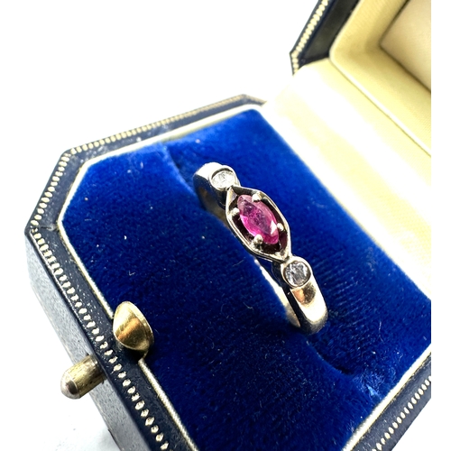 89 - 18ct gold ruby & diamond ring weight 2.5g