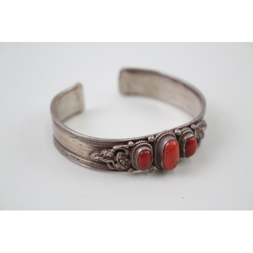 342 - Vintage Oriental Silver Cuff Bangle inc. Coral, Dragon Design 31g