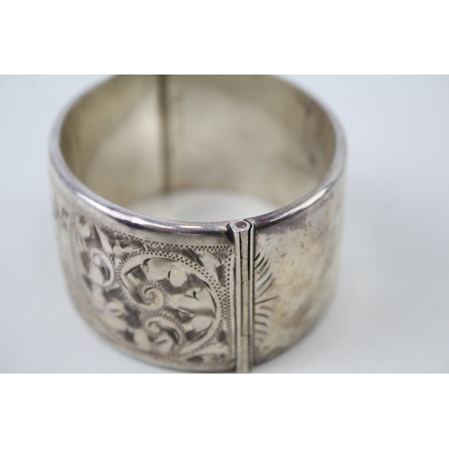 390 - Vintage Sterling Silver Bangle inc. Etched Floral Design, Safety Chain 56g