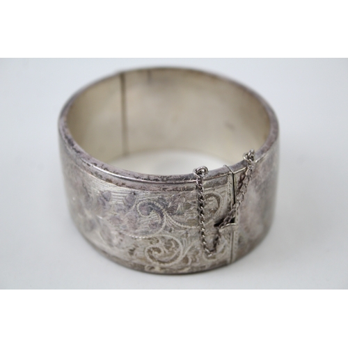 391 - Vintage Sterling Silver Bangle w/ Etched Floral Design, Safety Chain 49g