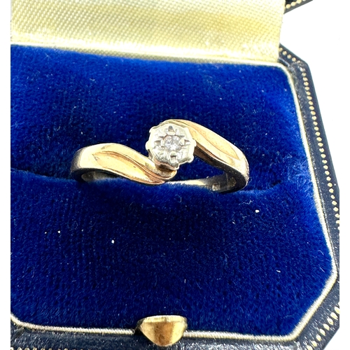 114 - 9ct gold diamond ring weight 2.4g