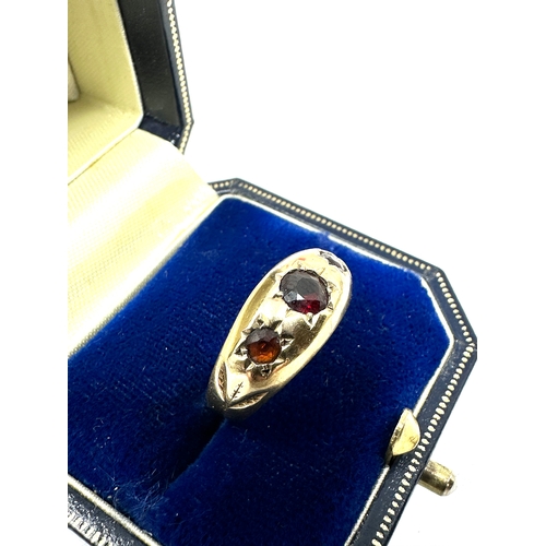 117 - 9ct gold garnet ring weight 2.5g