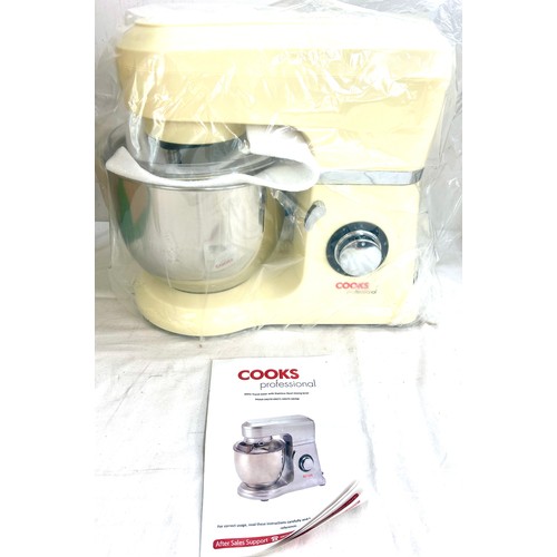 138 - Cooks Professional Cream Stand Mixer 5L, never been used with original packaging